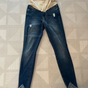FRAME SECRET FIT BELLY SKINNY TRIANGLE RAW HEM MATERNITY JEANS ($228)